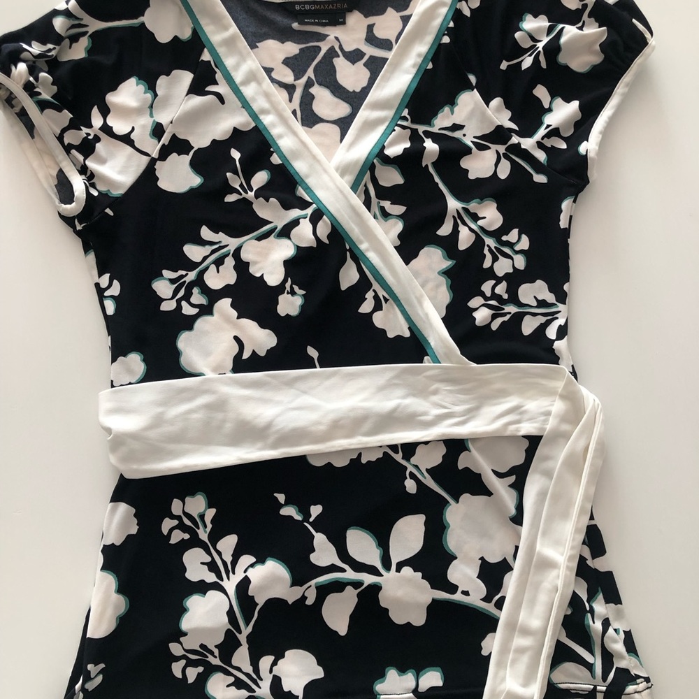 BCBG flowery top